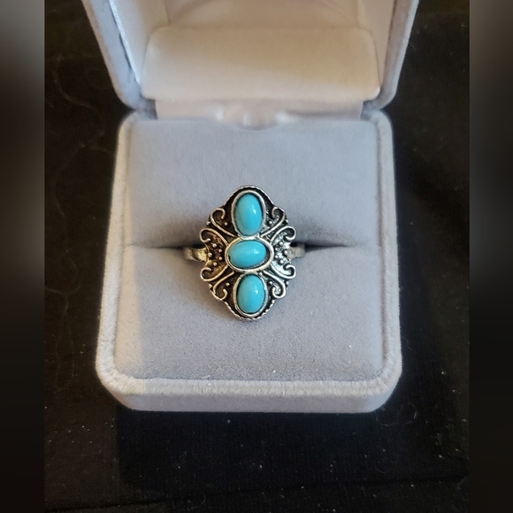 💚5/$25 Vintage Turquoise Resin Boho Statement Cocktail Ring Size 7 - Picture 2 of 4